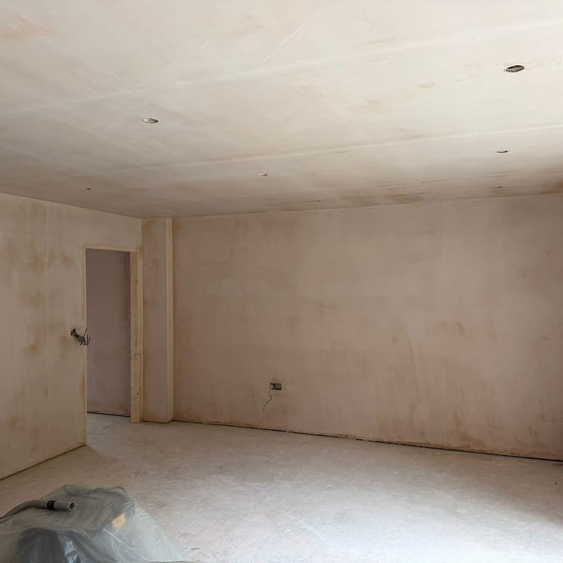 Plastering on walls in Cambridge (1) Plastering on walls in Cambridge